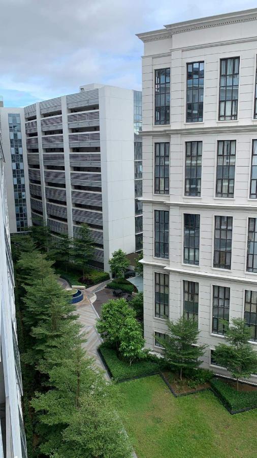 81 Newport Boulevard Cluster 4 - 8F Across Naia Airport, Terminal 3 Pasay Exterior photo