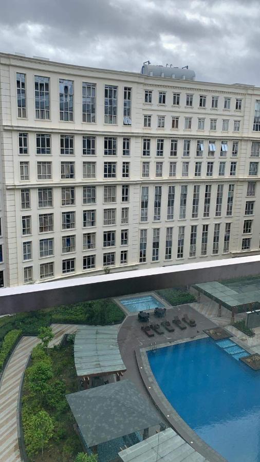 81 Newport Boulevard Cluster 4 - 8F Across Naia Airport, Terminal 3 Pasay Exterior photo
