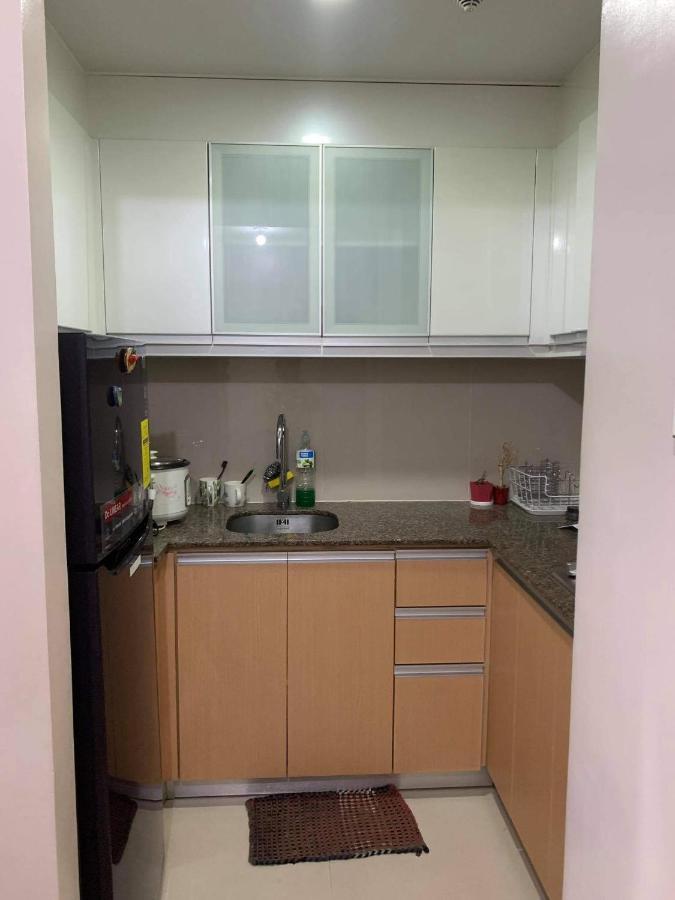 81 Newport Boulevard Cluster 4 - 8F Across Naia Airport, Terminal 3 Pasay Exterior photo