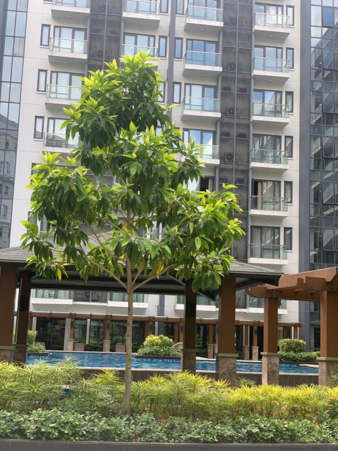 81 Newport Boulevard Cluster 4 - 8F Across Naia Airport, Terminal 3 Pasay Exterior photo