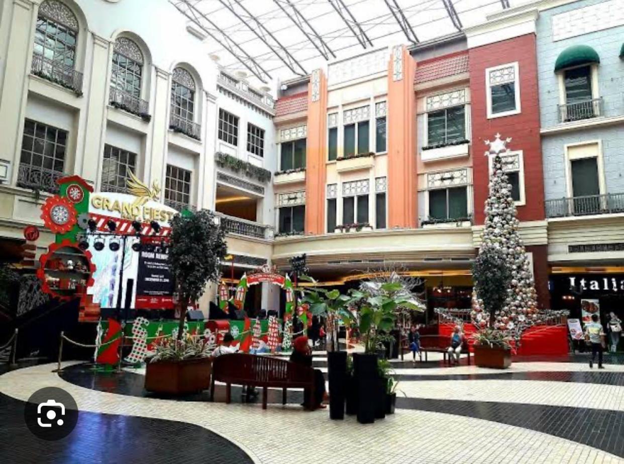 81 Newport Boulevard Cluster 4 - 8F Across Naia Airport, Terminal 3 Pasay Exterior photo